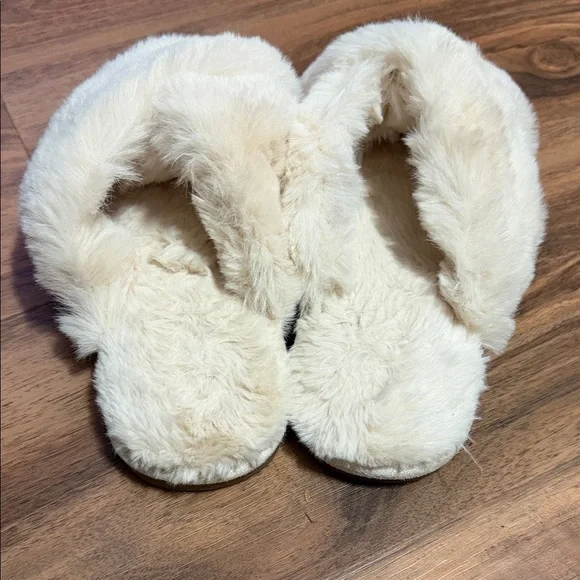 J.Crew Cozy Cream Women's Slippers - Picture 3 of 6